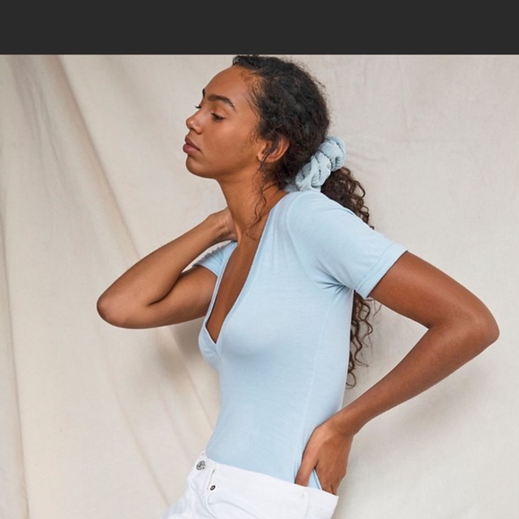 Free people v with it bodysuit - Picture 2 of 7